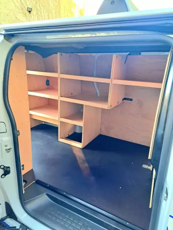 aménagement intérieur véhicule utilitaire