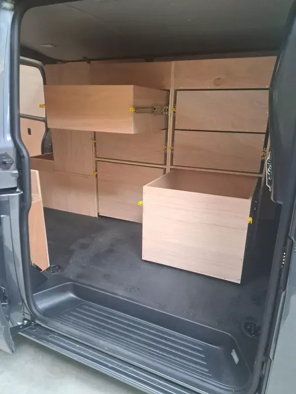 aménagement intérieur véhicule utilitaire