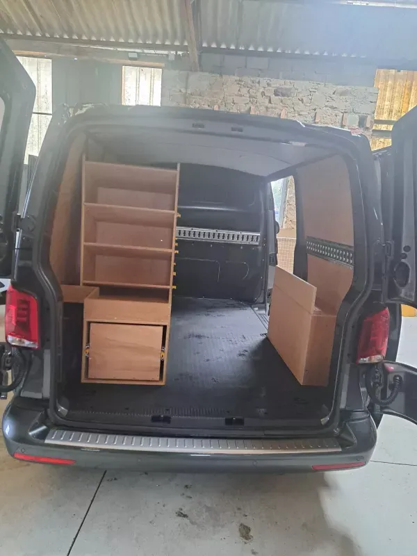 aménagement intérieur véhicule utilitaire